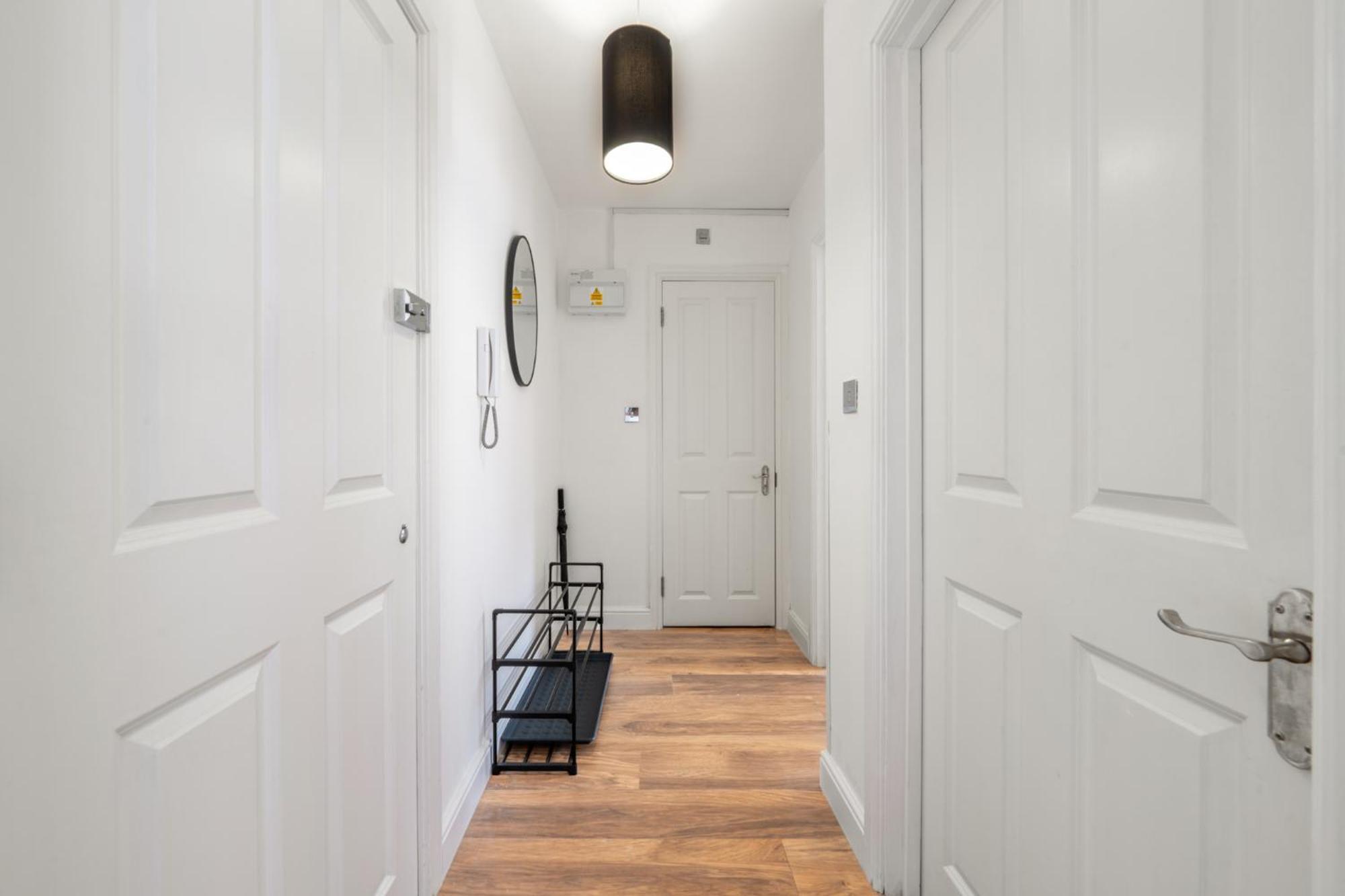 Apartamento Central Watford Retreat By Hampton - Ideal For Contractors & Leisure Guests Exterior foto